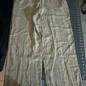 Briggs New York Women's Beige Textured Pants